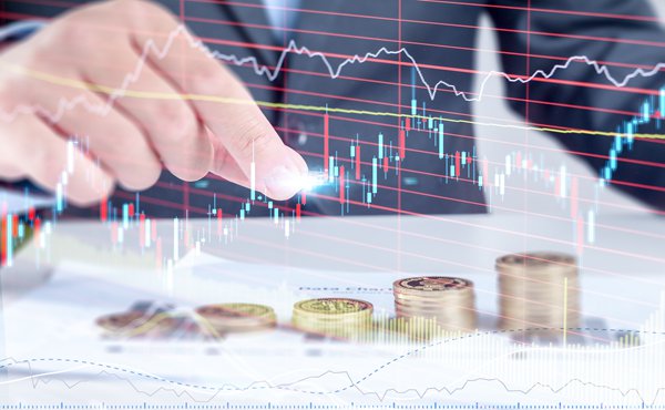 新疆：紧扣“六讲一争”  做到“三抓三促”