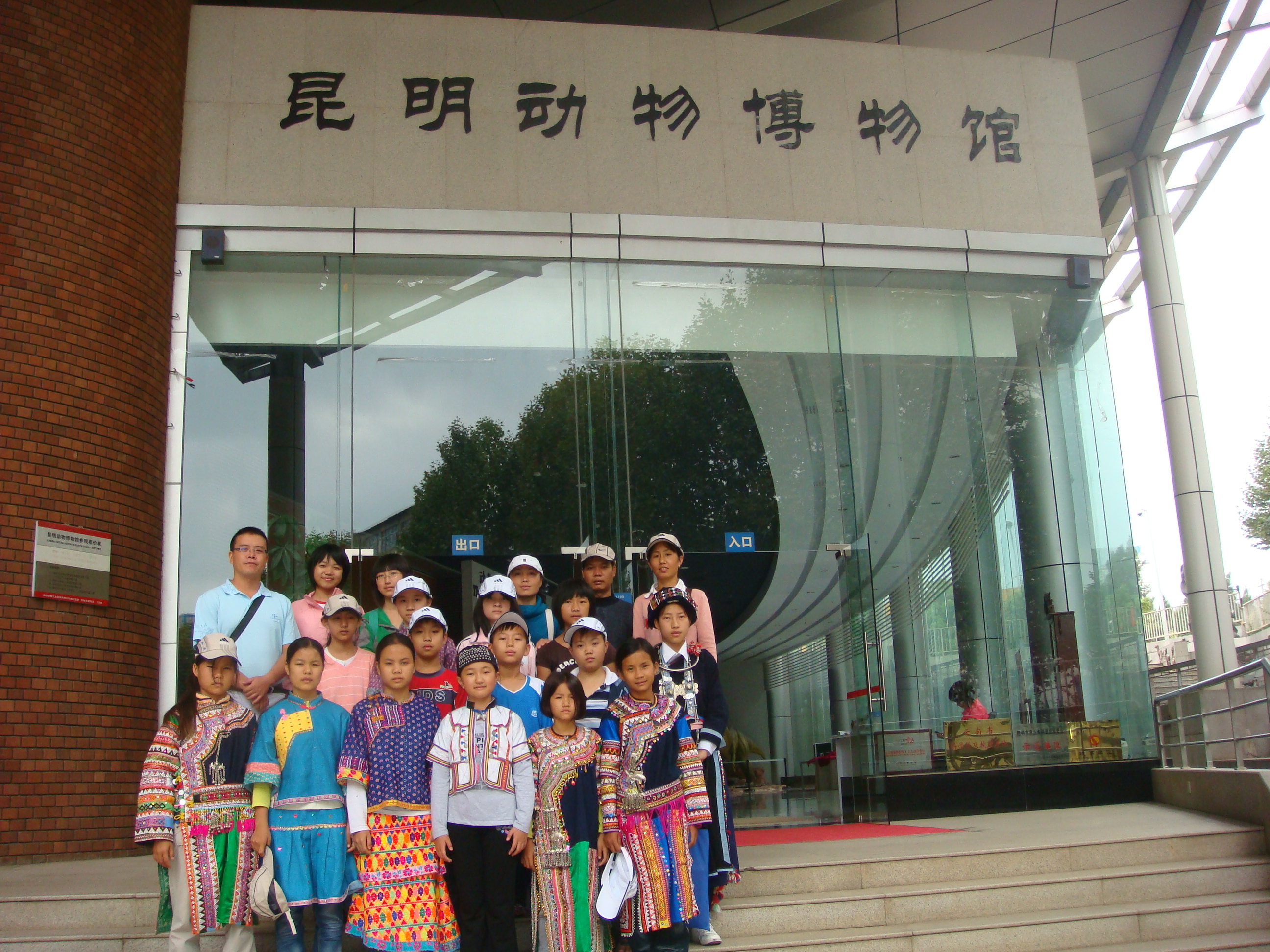 共筑国防长城！梅州举行全民国防教育宣传活动